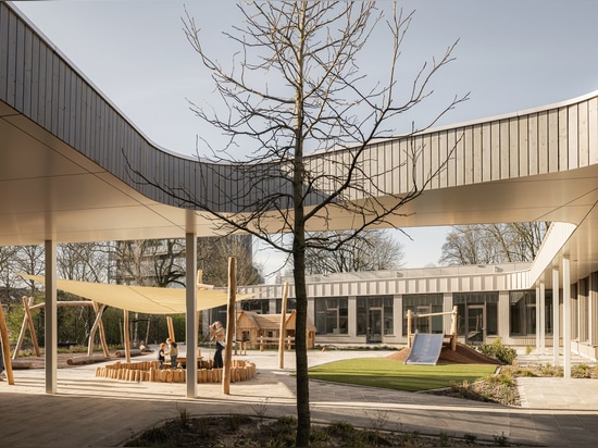 École primaire Lux / EVA architecten