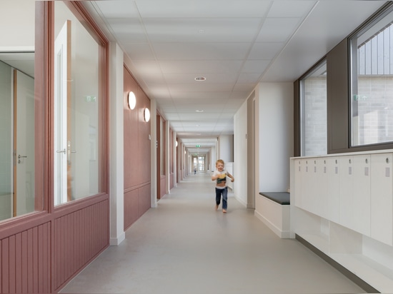 École primaire Lux / EVA architecten