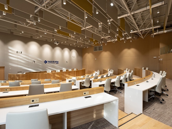 ESPACES DE TRAVAIL, HOSPITALITY, SPORT - Nanterre, France