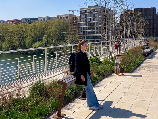 Banc sur mesure - Pont Olympique Louafi Bouguera, Paris
