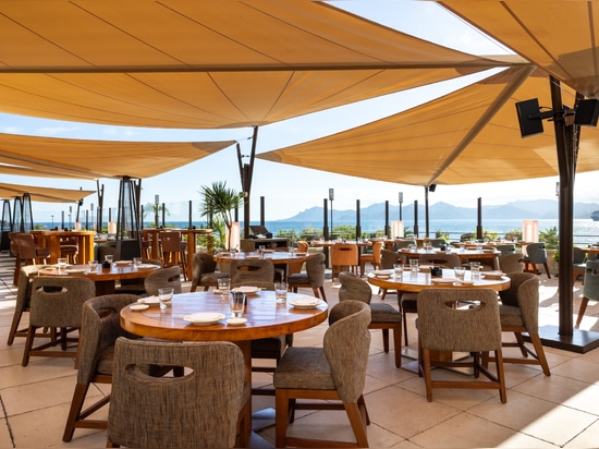 KE, l’esthétique essentielle et la conception sur mesure pour la terrasse branchée du Zuma Cannes