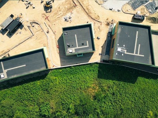 Trappes de toit pour Food Village Duiven (NL)