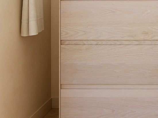 Gaia Freestanding Detail