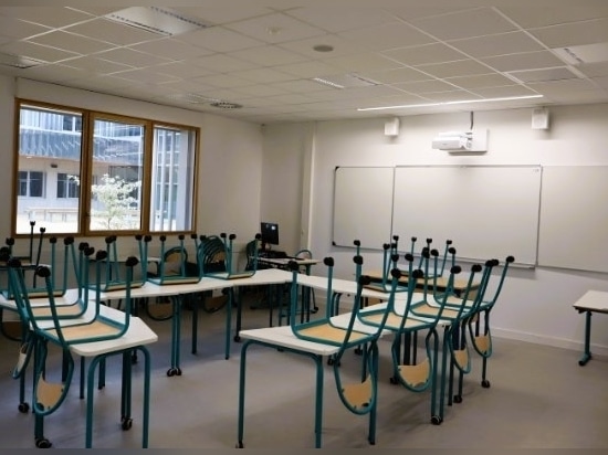 Eclairage de tableau pour salle de classe