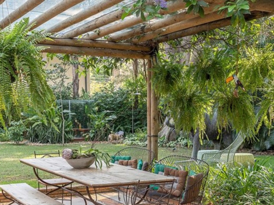 Pergolas en rondins de bois