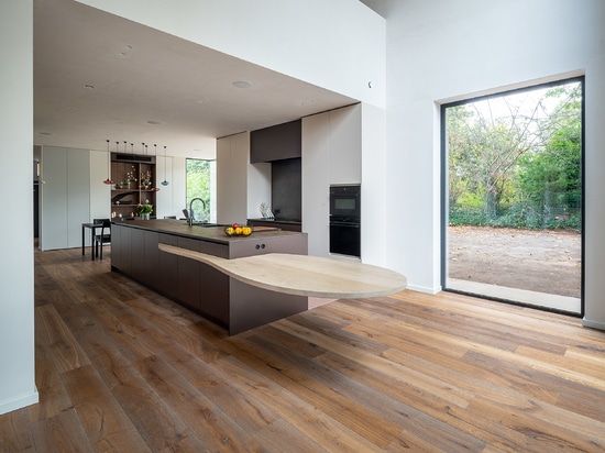 Parquet en chêne recyclé de Dennebos Flooring en couleur R.08
