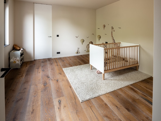 Parquet en chêne recyclé de Dennebos Flooring en couleur R.08