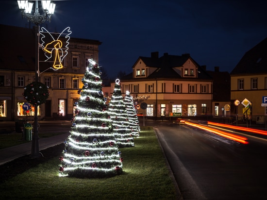 Le sapin de Noël : un incontournable des centres-villes