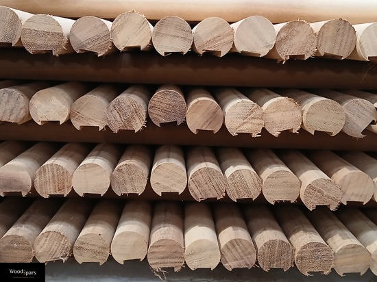 Woodspars : Main Courante en Bois Massif sur Mesure pour Projets d'Architecture