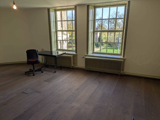 Dennebos Flooring parquet en chêne massif dans une couleur personnalisée