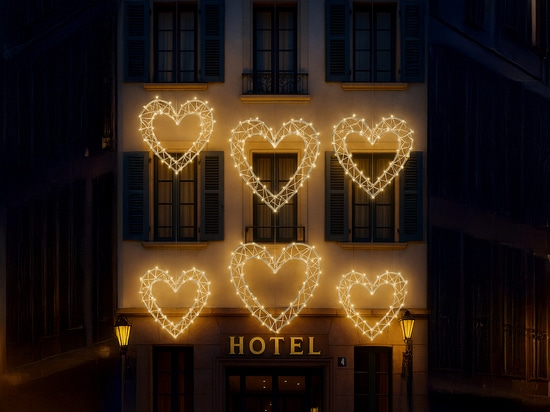 Décorations de la Saint-Valentin dans les espaces publics