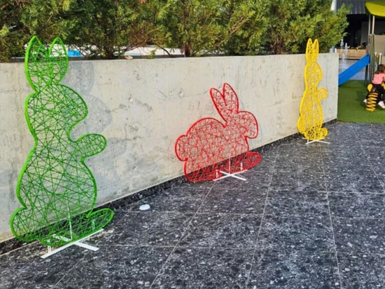 Tendances de Pâques dans les espaces urbains : les arrangements du printemps