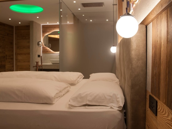 Conception de l'éclairage intérieur, Hôtel Mirabello - Photo © Manrico dell'Agnola