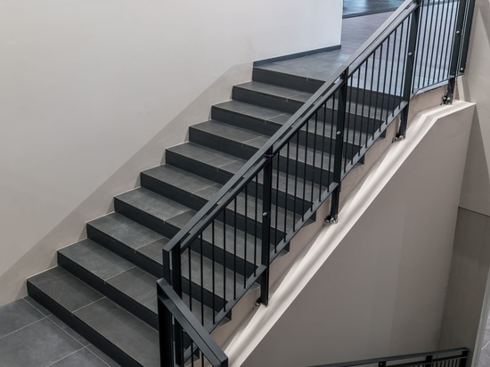 Développement commercial et design : une structure fitness réalisée avec les surfaces Caesar