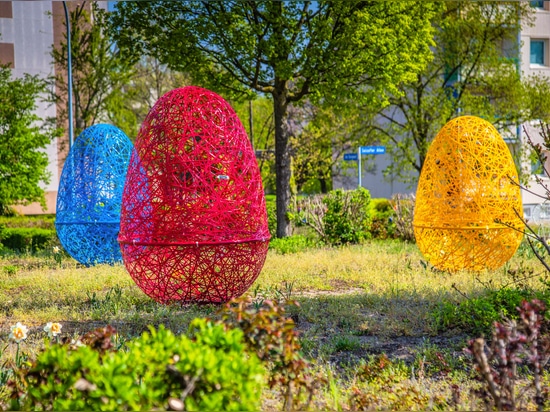 Aménagements printaniers dans les espaces publics : couleur, luminosité et structure