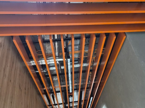 Baffle linéaire Atena pour la gare de Brno