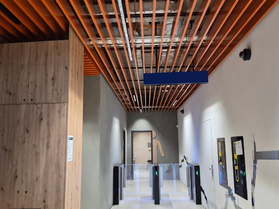 Staves Atena en boîte pour la gare de Brno