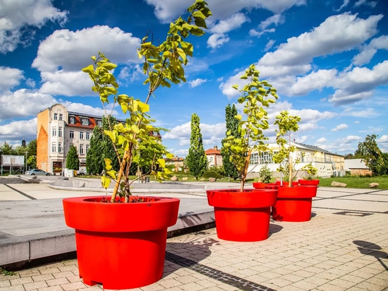 Des jardinières urbaines pour des espaces publics plus sûrs