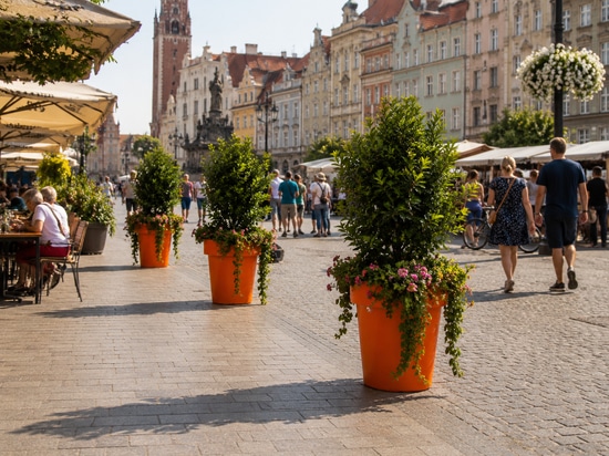 Des jardinières urbaines pour des espaces publics plus sûrs