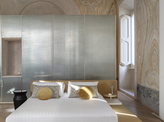 Gallotti&Radice fait son entrée dans l'univers de l'hôtellerie de luxe, inaugurant ainsi une nouvelle vision de l'art de vivre contemporain, y compris dans les espaces hôteliers.