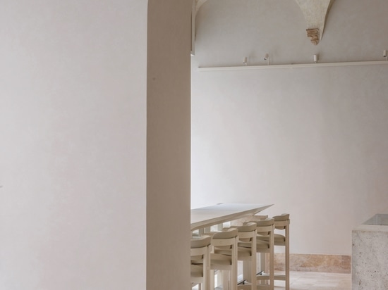Gallotti&Radice fait son entrée dans l'univers de l'hôtellerie de luxe, inaugurant ainsi une nouvelle vision de l'art de vivre contemporain, y compris dans les espaces hôteliers.