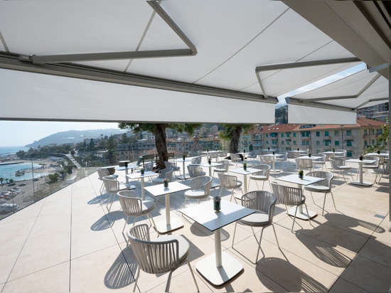 T-Hide dans l’hotel Europa Palace Sanremo : comofort outdoor de style contemporaine