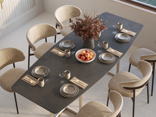 Table : Convivialis Shaped - Revêtement de la table : Pietre di Sardegna Tavolara