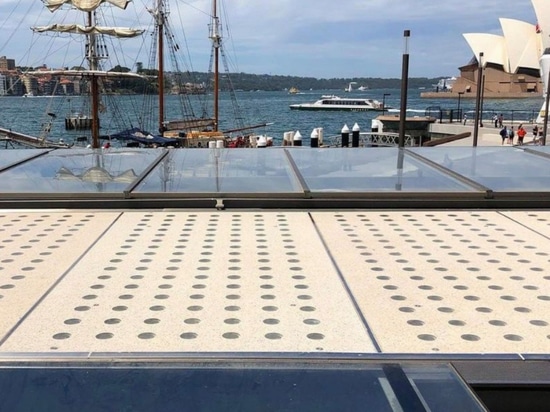 Aménagement d'une passerelle couverte en Australie
