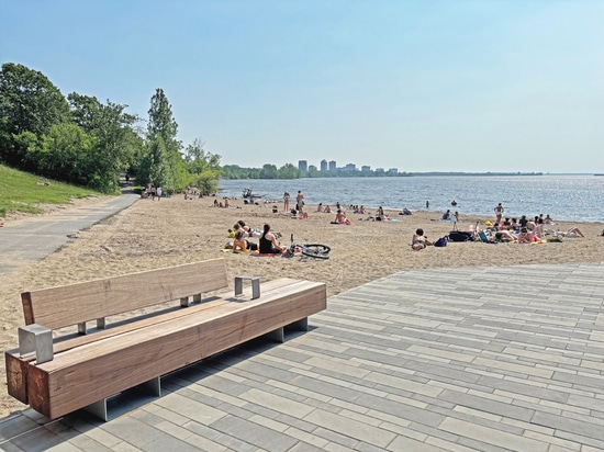 Westboro Beachfront : Une Conception Sensible ancrée dans le site établit une nouvelle référence pour l’aménagement des fronts d’eau au Canada.