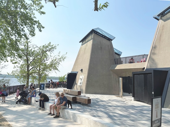 Westboro Beachfront : Une Conception Sensible ancrée dans le site établit une nouvelle référence pour l’aménagement des fronts d’eau au Canada.