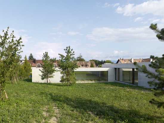 Jardin d'enfants et Crèche