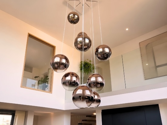 Des moments lumineux inoubliables avec les luminaires de galerie Orb de s.luce