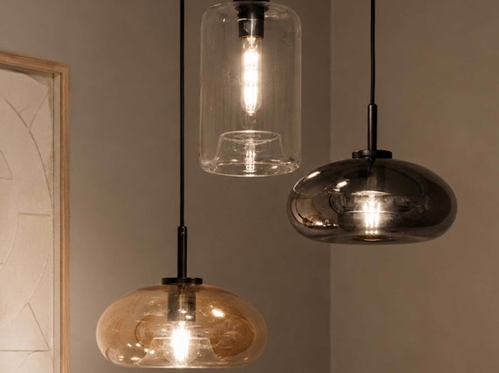 Suspensions en verre « s. luce Cruet » pour des aménagements d'éclairage sur mesure