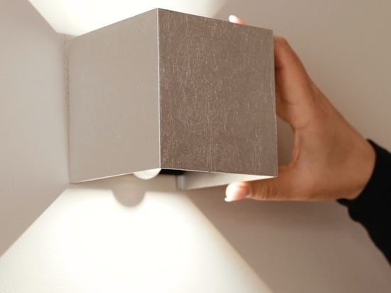 s.luce Ixa – un éclairage polyvalent adapté à tous les murs