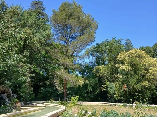 Margelles Montpellier en béton façon pierre contemporaine