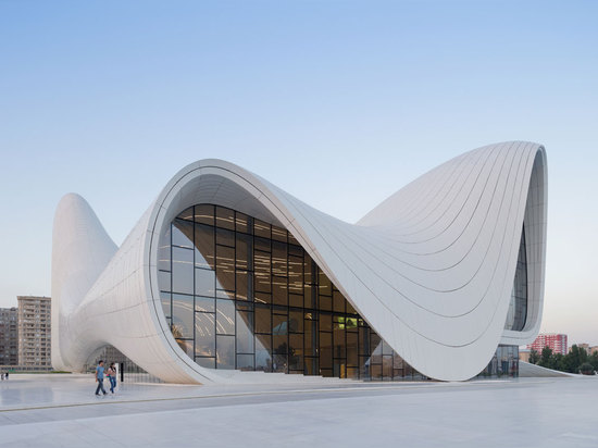 ZAHA HADID ? CENTRE CULTUREL DE S HEYDAR ALIYEV