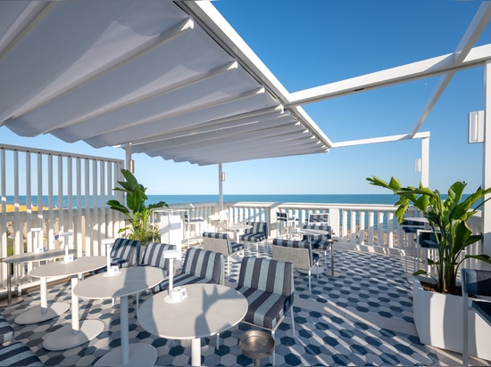 Elégance face à la mer : le rooftop "1923 Casa Bianca" signé KE