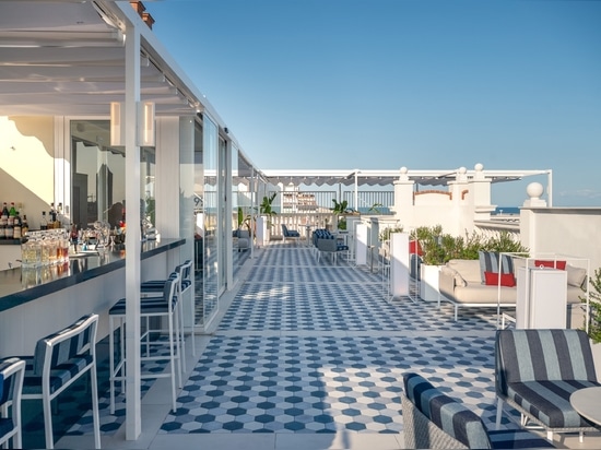 Elégance face à la mer : le rooftop "1923 Casa Bianca" signé KE