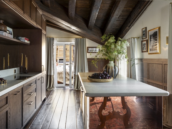Hotel Ancora Cortina : un parquet en chêne sur mesure signé Berti pour l’hôtellerie alpine