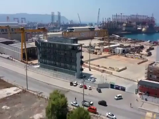 Bureau de l'administration du chantier naval Gemak / CM Mimarlık