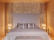 Hotels & restaurants - 22